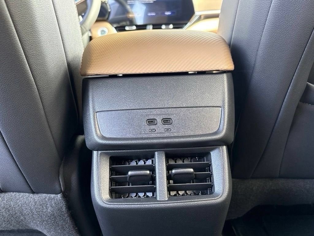 2027 Chevrolet Equinox ACTIV - Photo 35