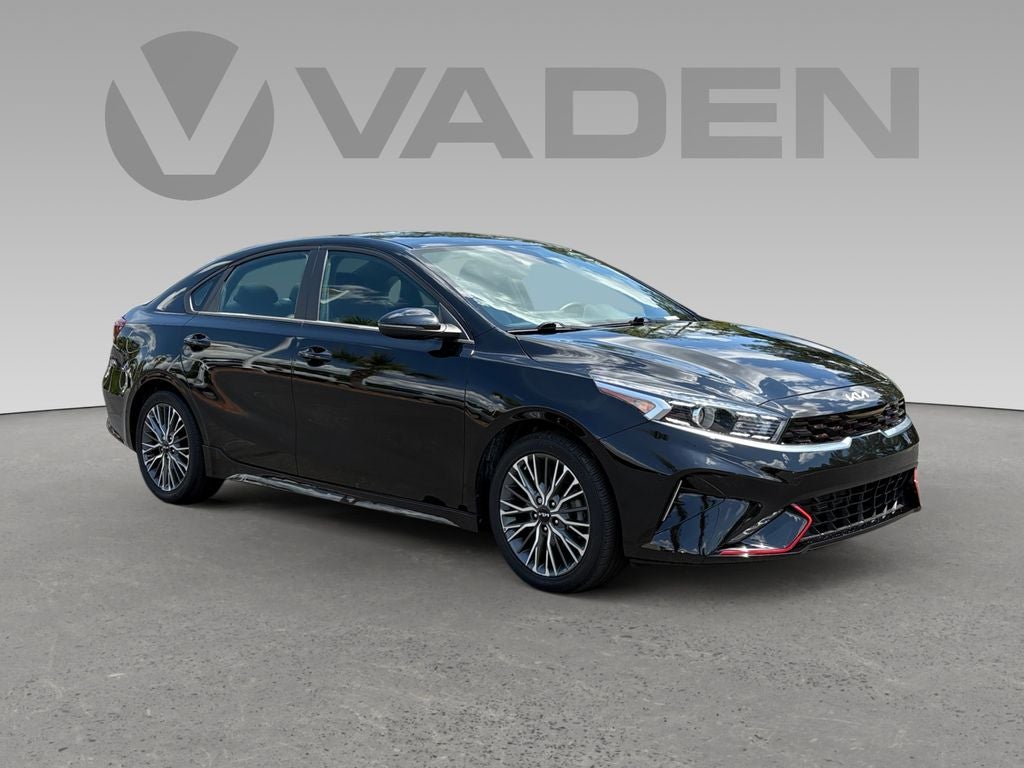 2023 Kia Forte GT-Line AT's photo