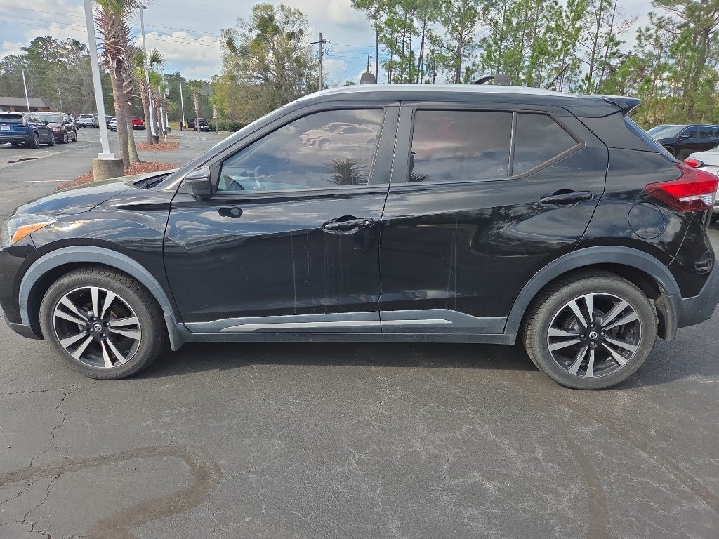 2019 Nissan Kicks SR