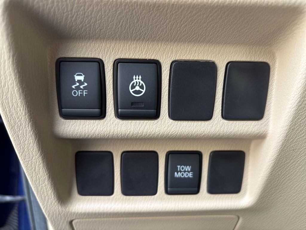 2017 Nissan Pathfinder SV