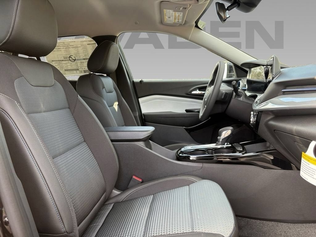 2026 Chevrolet Trax LT - Photo 21
