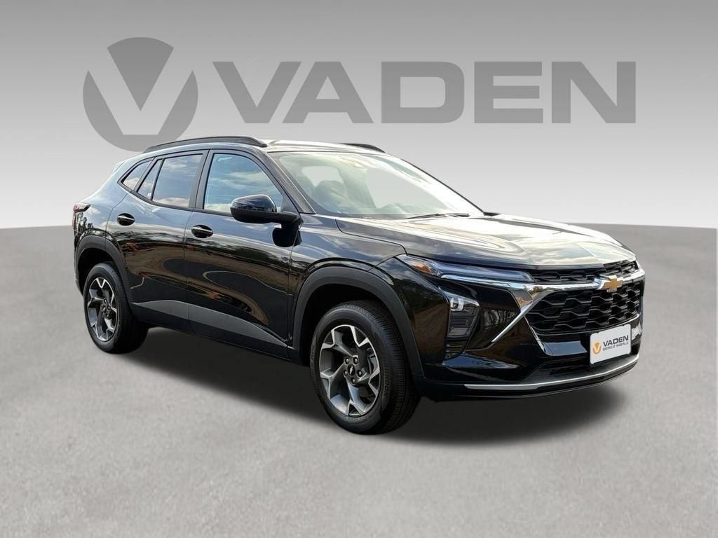 2026 Chevrolet Trax LT - Photo 5
