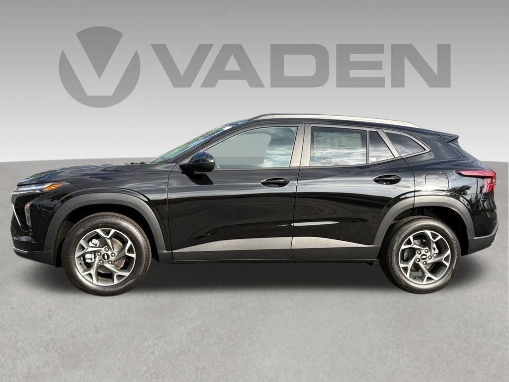 2026 Chevrolet Trax LT - Photo 7